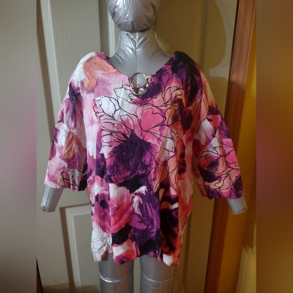Dana Buchman Size Medium woman Long Sleeve Blouse Shirt Top